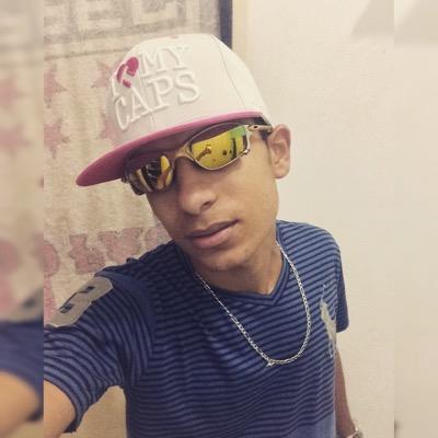 Acredite em Deus,ele sempre estara contigo.