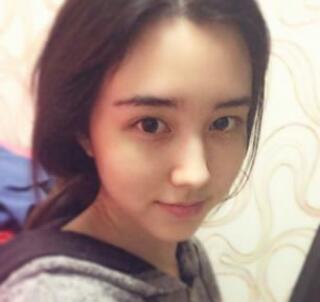 Welcome guys (๑´• . •`๑) im Tia Hwang from Chocolat'97l