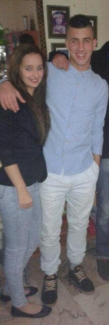 Hablar de ella ? Es quitarme el sueño , bersarla ser su dueño . Morir con ella mi lucion mi perdicion sus besos♥Yerica Rosano Duran♥161014♥