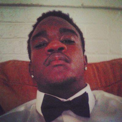 QDareal23's profile picture. AINT NO HOE IN MY BLOOD