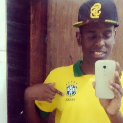 'É necessário acreditar que um sonho é possivel,que o céu é o limite e você truta é imbativel