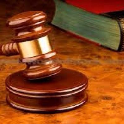 - تعلمت أن احمل في جمجمتي 'عقلاً حراً و ثقيلاً' يتذوق من كل مائدة ولا يموت مسموماً! -
[[ مهمَا تعِبتَ لا تنطفئ ! وأنتَ الذي اعتاد العالم على توهجّك❤️❤️]]