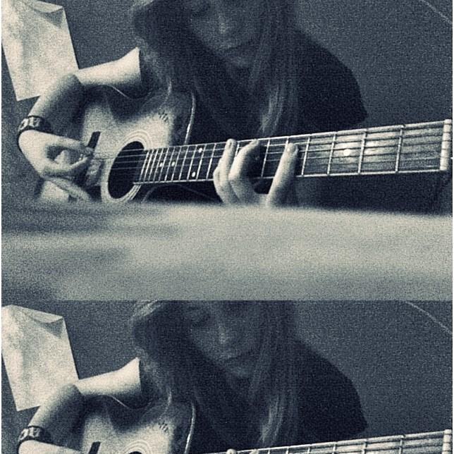 eliadamay's profile picture. I hate snow. I hate winter. MAY