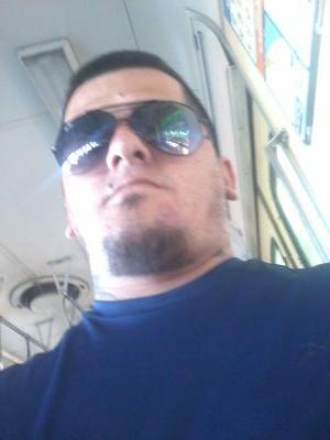 e5c4d5adc43e40d's profile picture. 