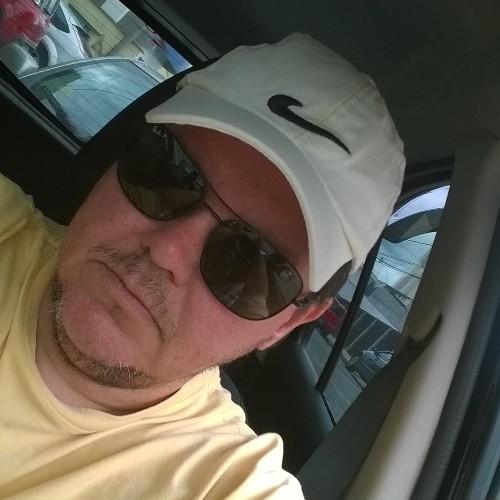 Todo problema contém a semente de sua própria solução. Norman Vincent