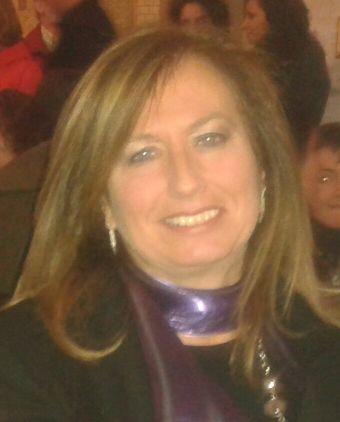 Diplomada en Educacion Social. Administrativa.Entusiasta y curiosa aprendiendo todos los dias