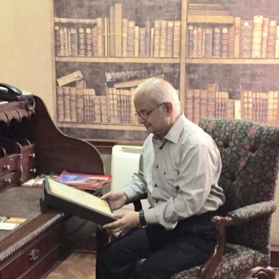 Senior corporate executive, analyst, & writer making global impact. My work has resonated with heads of states &  influenced the U.S. & global foreign policies