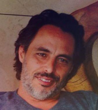 OzgurEvren_H's profile picture. Televizyon Yazıcısı... Senarist yani. Bir Küçük Gün Işığı, Sen De Gitme, Karadağlar, Kınalı Kar, Elveda Derken, Sevda Çiçeği, Estağfurullah Yokuşu, Yüzleşme