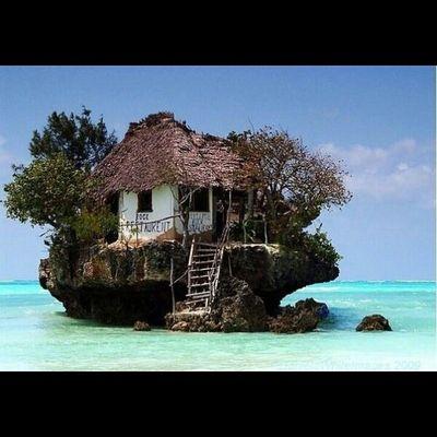 ‏اللهم قنا عذابكك...يوم تبعث عبادك. ..   ‏‏‏‏أتمنى أن أكون شخصاً خفيفا..على الجميع. ...و اتشرف بمتابعتكم..