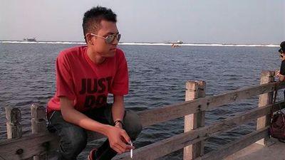 Fiqih_Raditiya's profile picture. Terkadang cinta suka membingungkan...