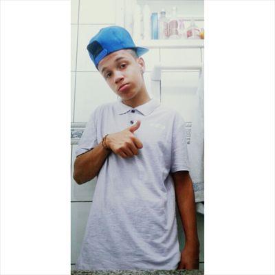 Que o mar leve todas as energias negativas sobre mim 
1.4 Anos
insta: @bru_neves157