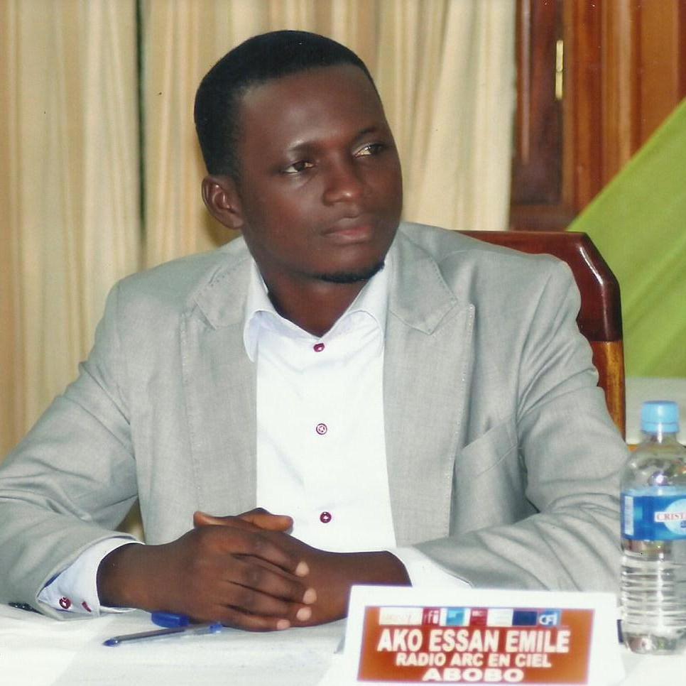 Mandela Washington Fellow (YALI 2015)
Founder of Impact for Change (I4C) Translator-Interpreter (English-French), Manager of Radio Arc-en-ciel