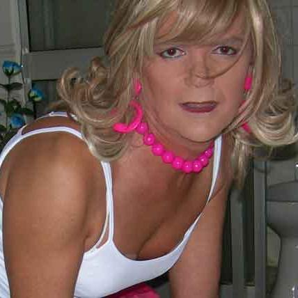 jessicagardencd's profile picture. I'm a milf crossdresser  🔞♠️♠️♠️+18