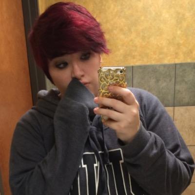 level 20. fantasy enthusiast. libra. anime, daydreams and self transformation.