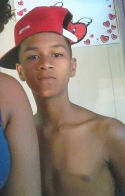 esse rayhone e um tal de talibam virou seu cunhado e ta comendo a sua irma