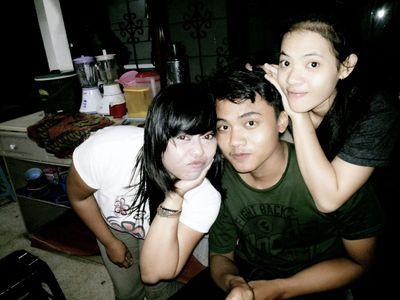 putriaaaayyuuuu's profile picture. tak suka keramaian. pin BB 7cd2df37, Line; putriiiiiaawayuuuuuu, kakao talk; putriiiaayuu