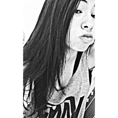 karenelisa42's profile picture. 