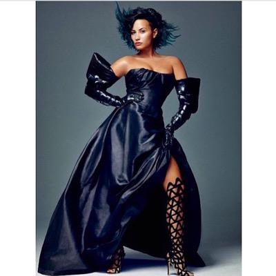 Acabei de criar esse fc para a Demi e sou uma grande fã da minha diva