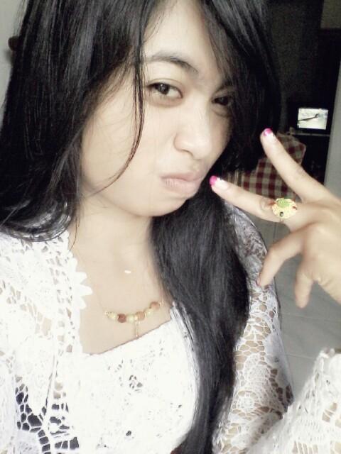 Putu Elma Arry Safitri : 19-12-1995,, ,, I'm a simple person, friendly and loyal friend