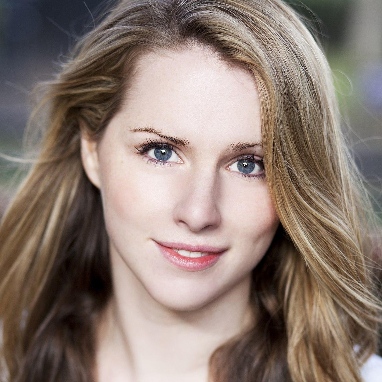 Charlotte Miranda-Smith, Actress, Singing Teacher, History Geek, Dog Person https://t.co/pcRBrX2wGs https://t.co/gEQyLZ3ksq