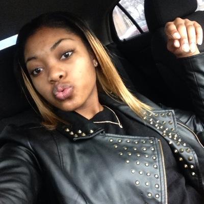 Ima be the Queen no matter how they shuffle!IG:Femaleshooter follow me.✌️️