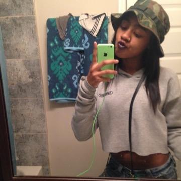 Instagram @Brielle.__