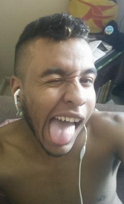 parawhore *-* O mundo pode ser pequeno se seus sonhos forem maiores que os seus medos snap : snapdoma77 insta: ferreirama7heus