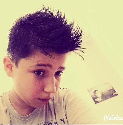 beratcanyeni's profile picture. Kime bakmıştınız??