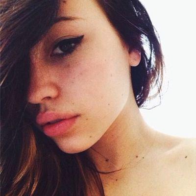 “Tante volte uno deve lottare così duramente per la vita che non ha tempo di viverla.” | 271214 {n}