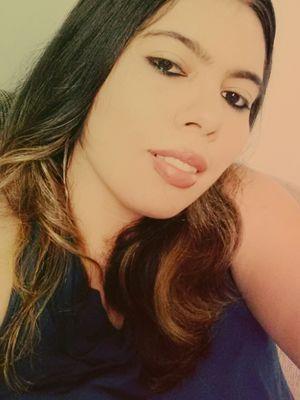 Uma pessoa amiga verdadeira e leal e muito apaixonada !