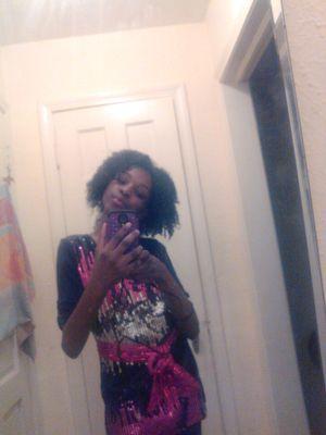 6f66bba235ff49f's profile picture. 