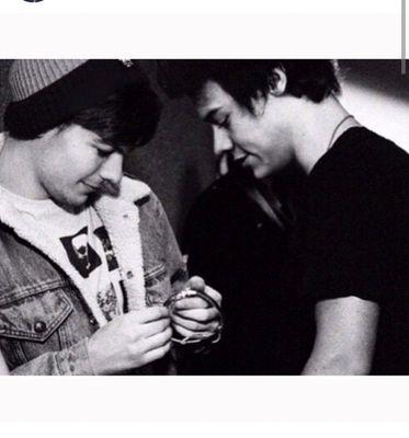 I don't wanna stay, I wanna run away but I'm trapped under your spell.