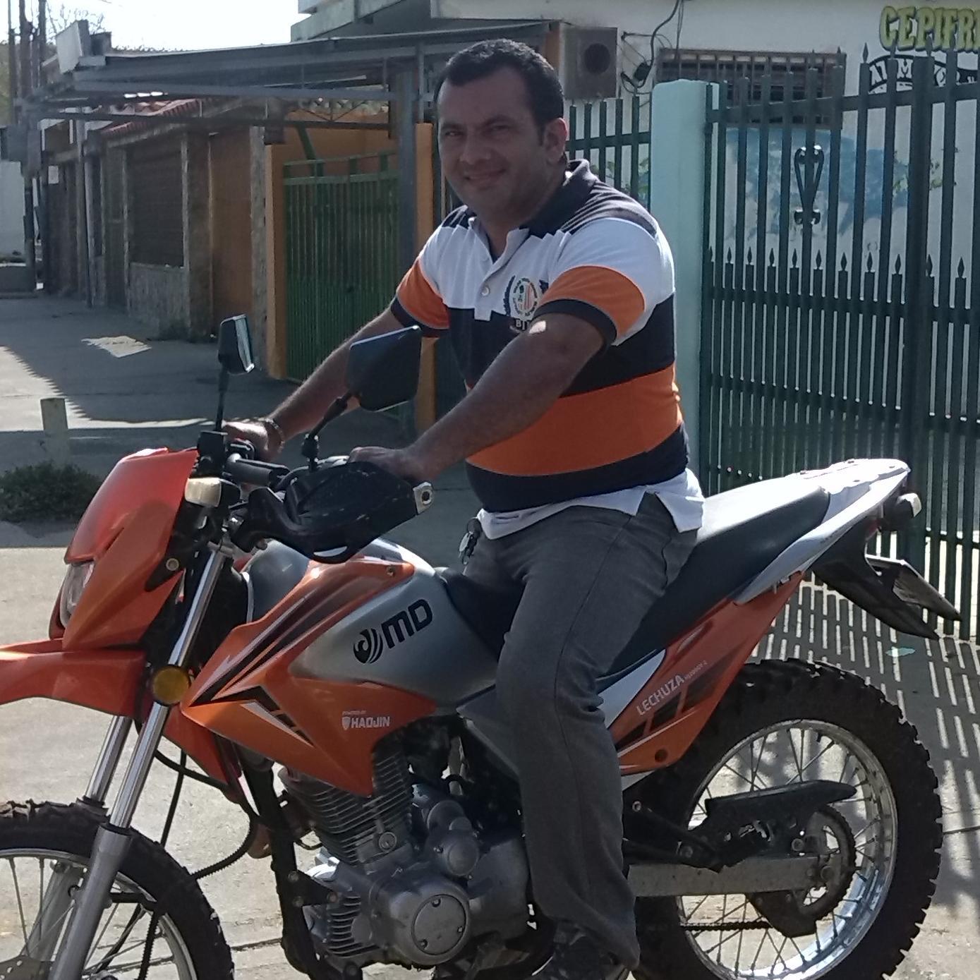 HjngcabNu's profile picture. TSU en Electrónica Industrial, Mecánico Automotriz y Electromotriz, Carpintero Industrial, Ebanista, Herrero, Electricista, Técnico en Electrodomésticos.