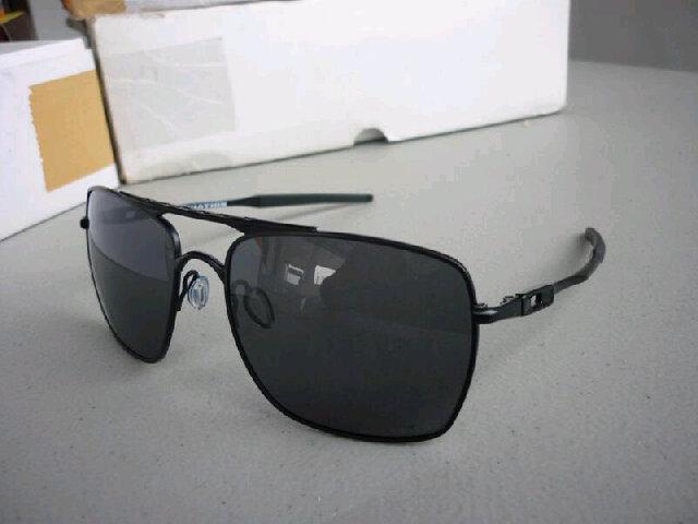 CUMA DISINI JUAL KACAMATA BRANDED!  @kacamata_18  mau order bs invite pin bbm |5F2CC84D | whatsapp 089674487495