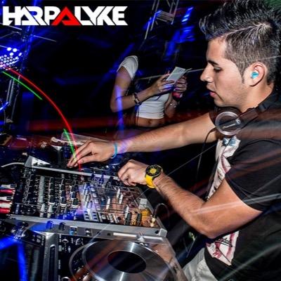 DJ/Producer. http://t.co/qeoESYQxZR || http://t.co/Jy4R580SMC || Booking and Management: http://t.co/Zr2V5eHmCM