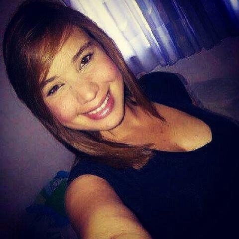 22. Venezolana! Futura administradora financiera! instagram: genea_g19