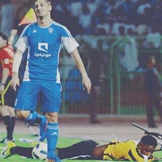 (احب الهلال )