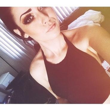 I have a thing for bad girls.
RP. Descriptive. Single. DMs.