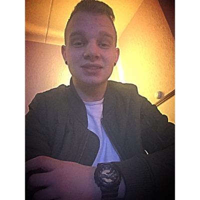 IG: dennisvdperk_