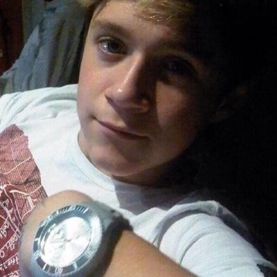 hey u cute bby angel i deactivated in september (was lilacnialloh) but im back nd would loOove a follow x ly x @bbyloulita