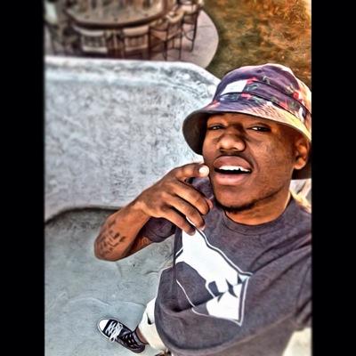 Blessed individual, with goals to fulfill IG:Mistah_Carpentah