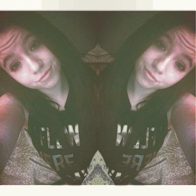 SerinaSLynn11's profile picture. just living