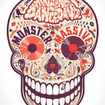I guess you could say I like bands \ pants suck \ food is awesome \ paige is the main boo