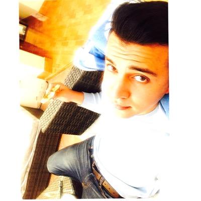 b_b_arte's profile picture. 