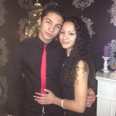 sameerwje's profile picture. bestfriend and lover ❤️❤️ @_surinaamseindo