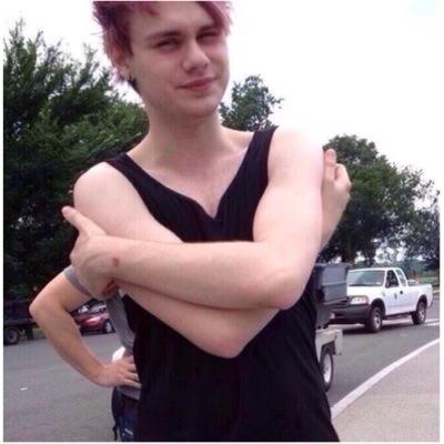 free follow from @icecreamftmuke