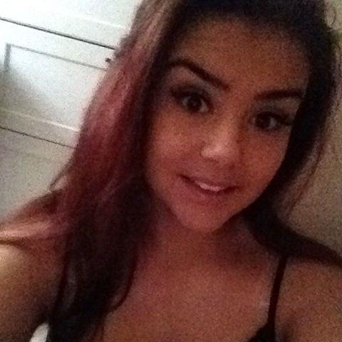 16yrs Old //Singer//Dancer...x