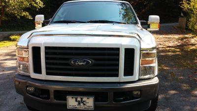 lar_syl's profile picture. 