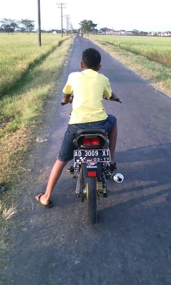 Bojo muring tetep racing (y)