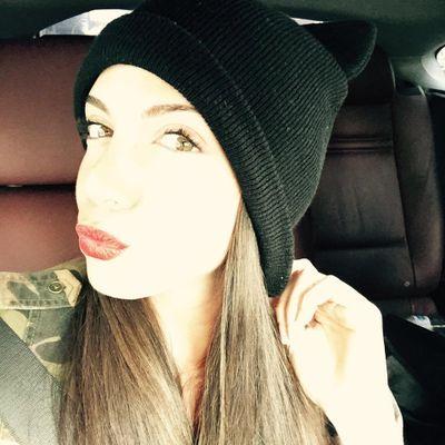 De Sevilla miarma CF de la mejor tronista de myhyv @samira_salome . Siempre con ella no desde siempre pero si para siempre!! te quiero sister @ilovesoniawalls